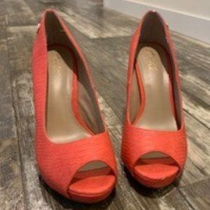Thalia Sodi Orange Heel's